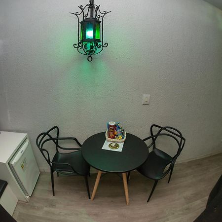 Manhattan Motel (Adults Only) Porto Alegre Exterior photo